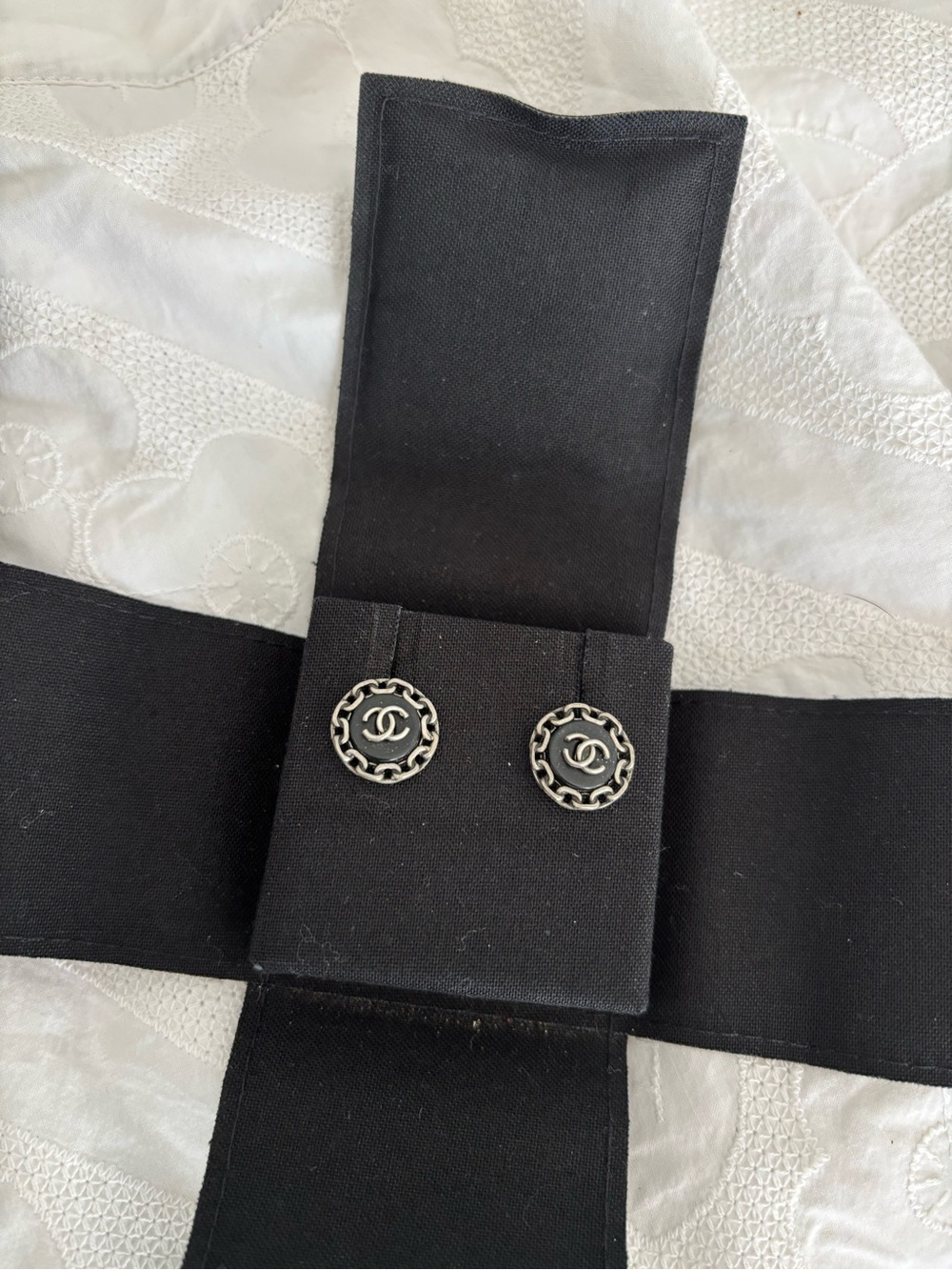 CHANEL Black and Silver CC Round Chain-Edge Earrings